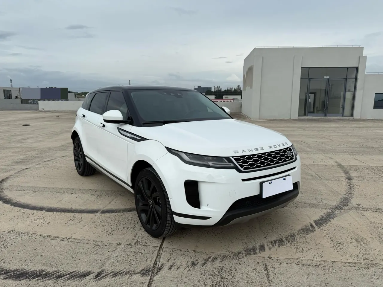 Land Rover 2020 Range Rover Aurora 48V 2.0T 249PS Youth Edition Automatic Gear 3