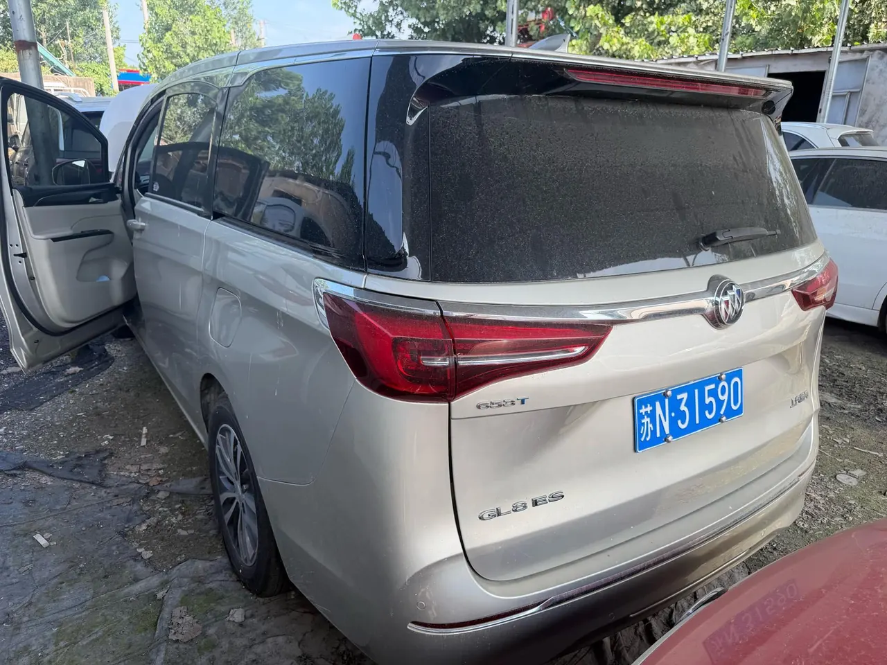 Buick 2022 GL8 ES Lu Zun 2.0T 653T Comfortable Automatic Gear 2