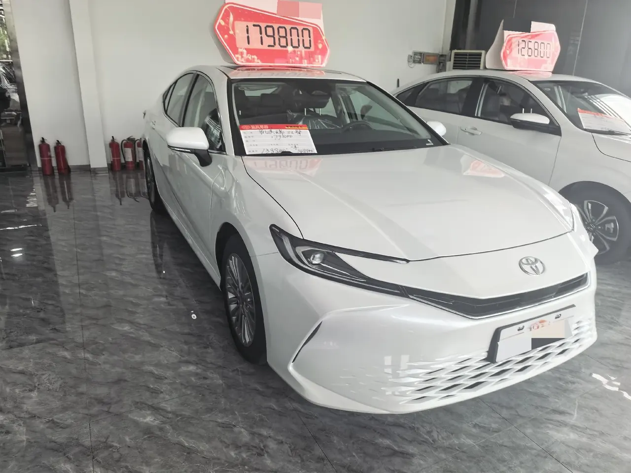 Toyota 2026 Camry Dual Engine 2.0HE Stepless Elite Automatic Gear 2