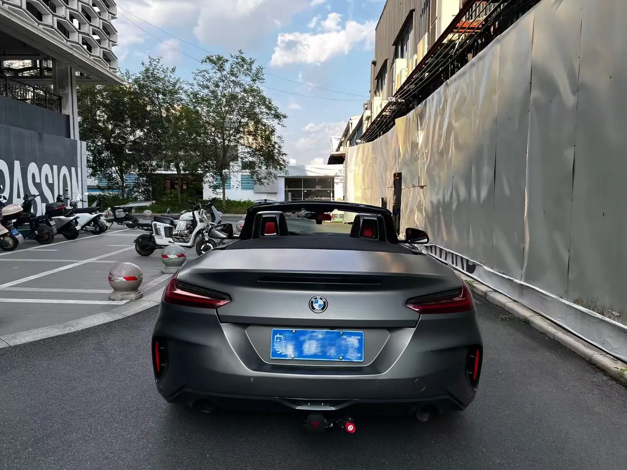 BMW Z4 (Imported) 2020 Z4 sDrive25i 2.0T Silver Cream Limited Edition Automatic Gear 10