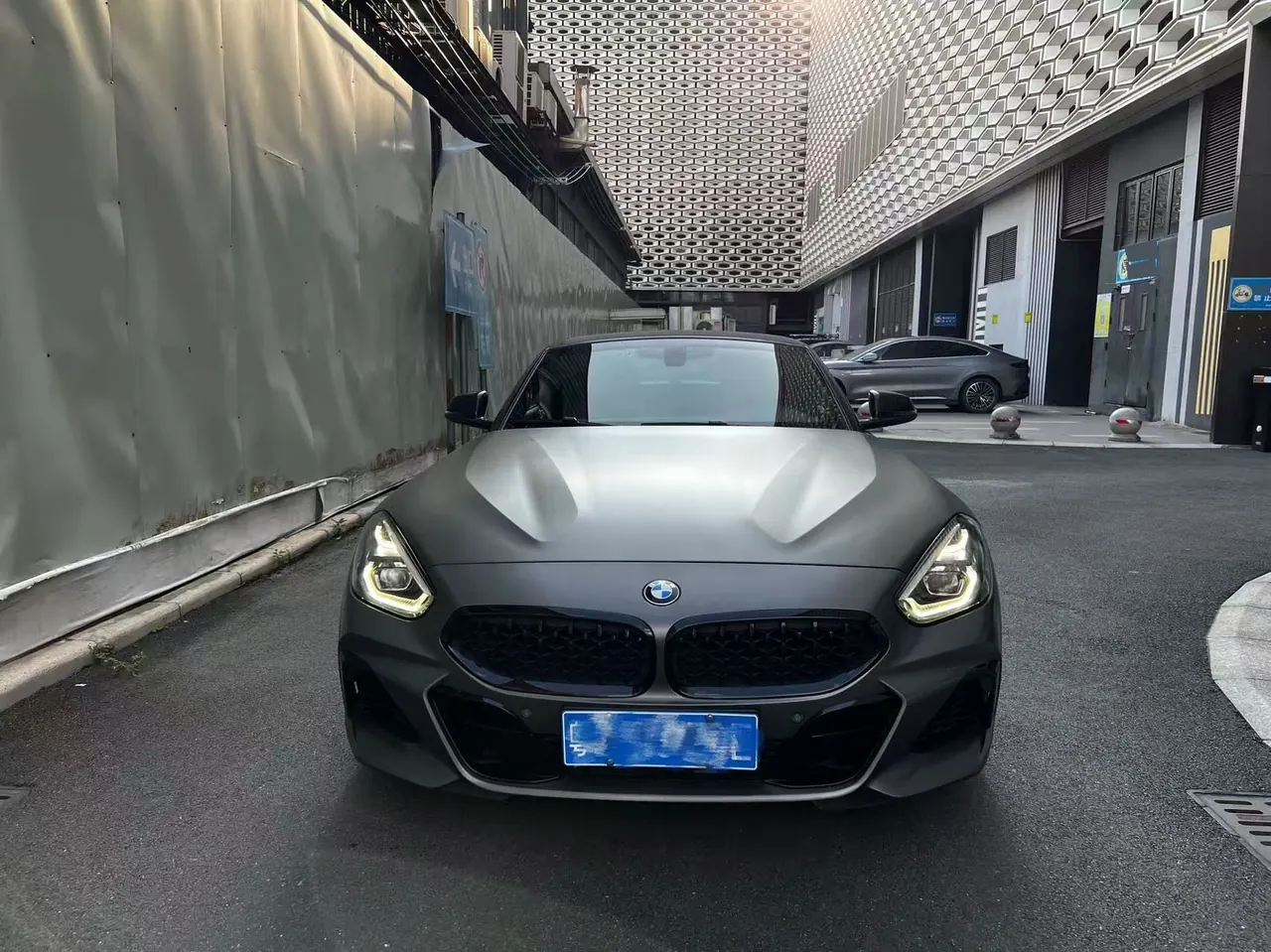 BMW Z4 (Imported) 2020 Z4 sDrive25i 2.0T Silver Cream Limited Edition Automatic Gear 5