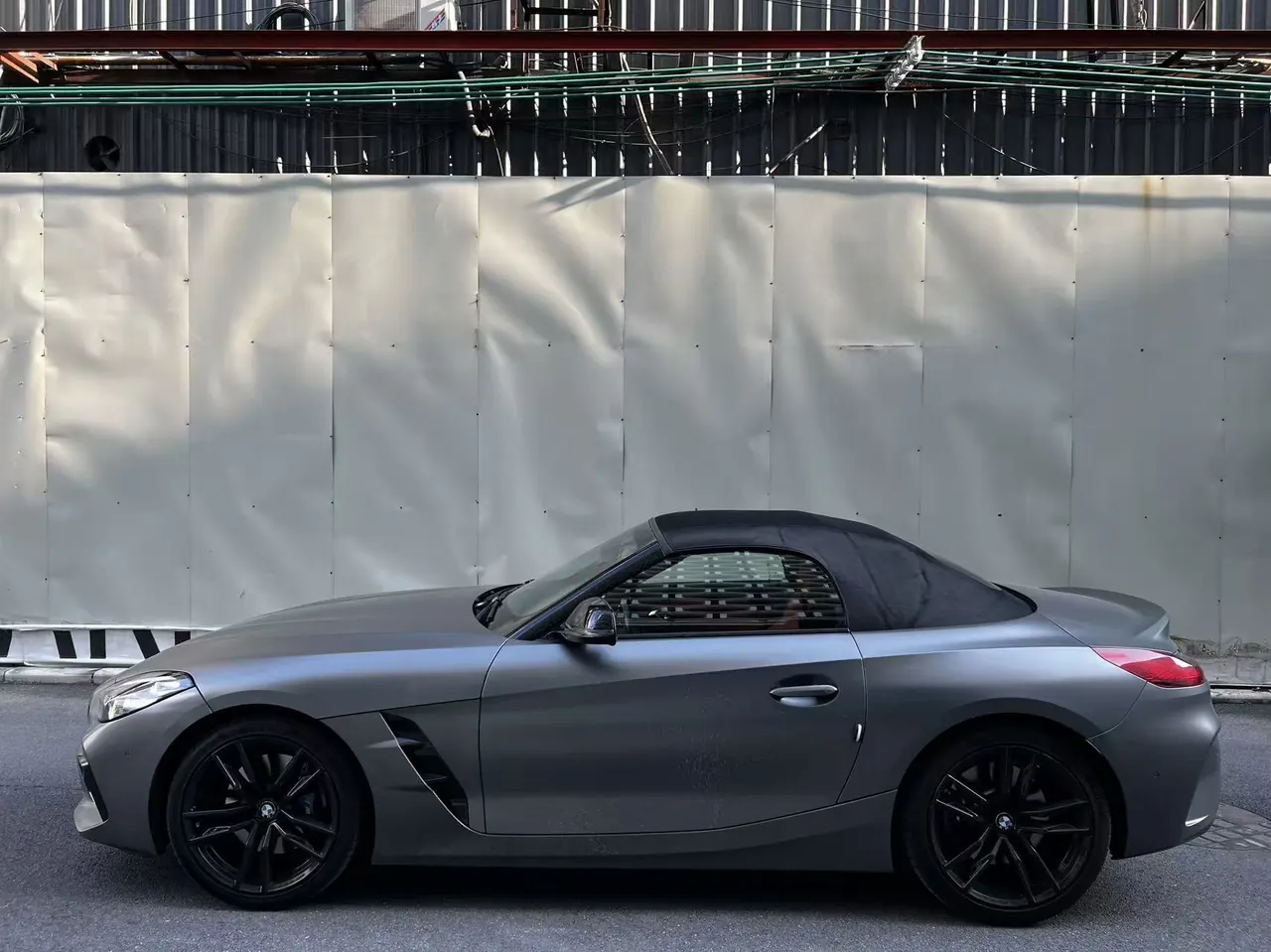BMW Z4 (Imported) 2020 Z4 sDrive25i 2.0T Silver Cream Limited Edition Automatic Gear 6