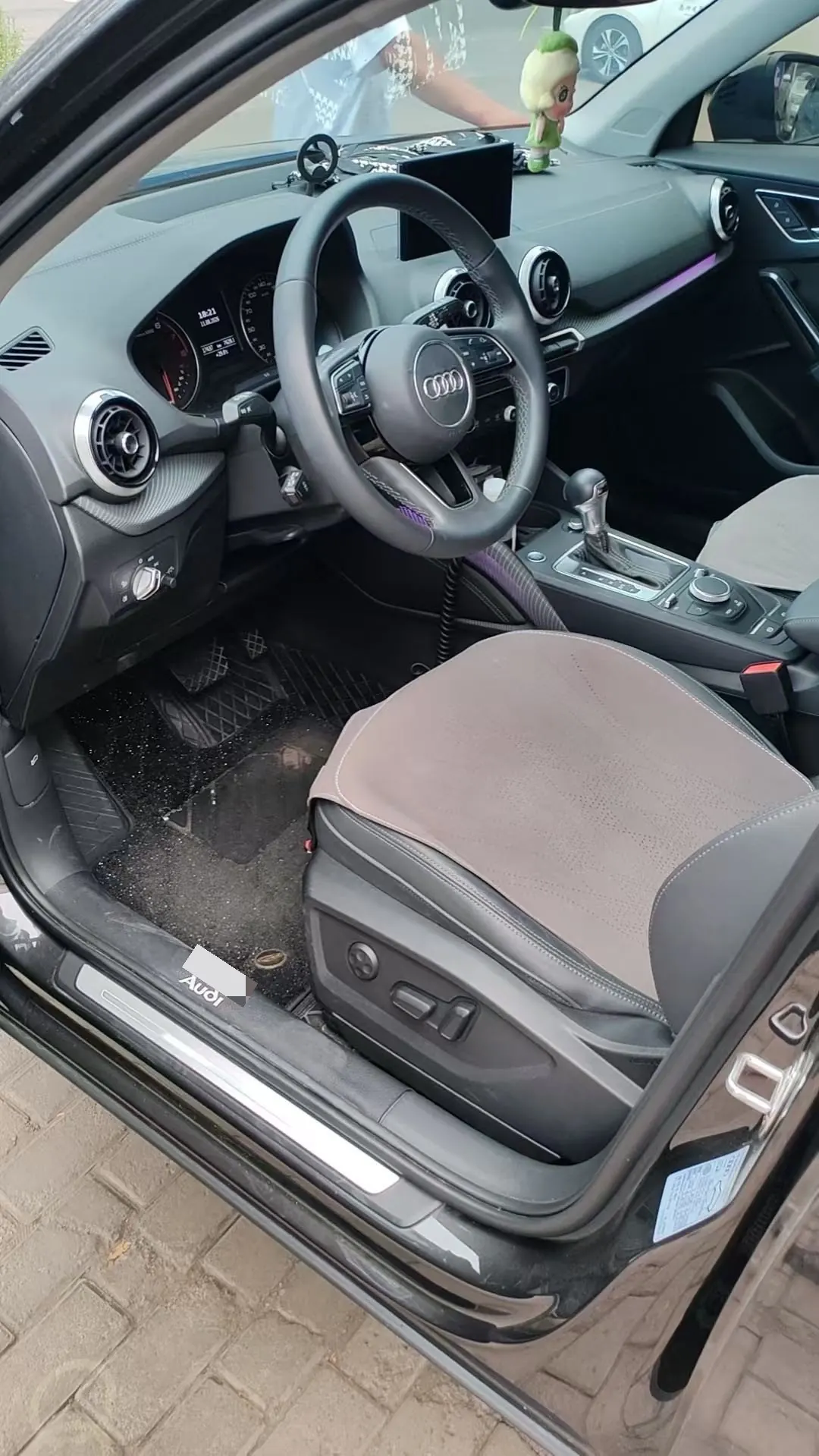 Audi 2022 Q2L 1.4TFSI 35TFSI Fashion Elegant Automatic 3