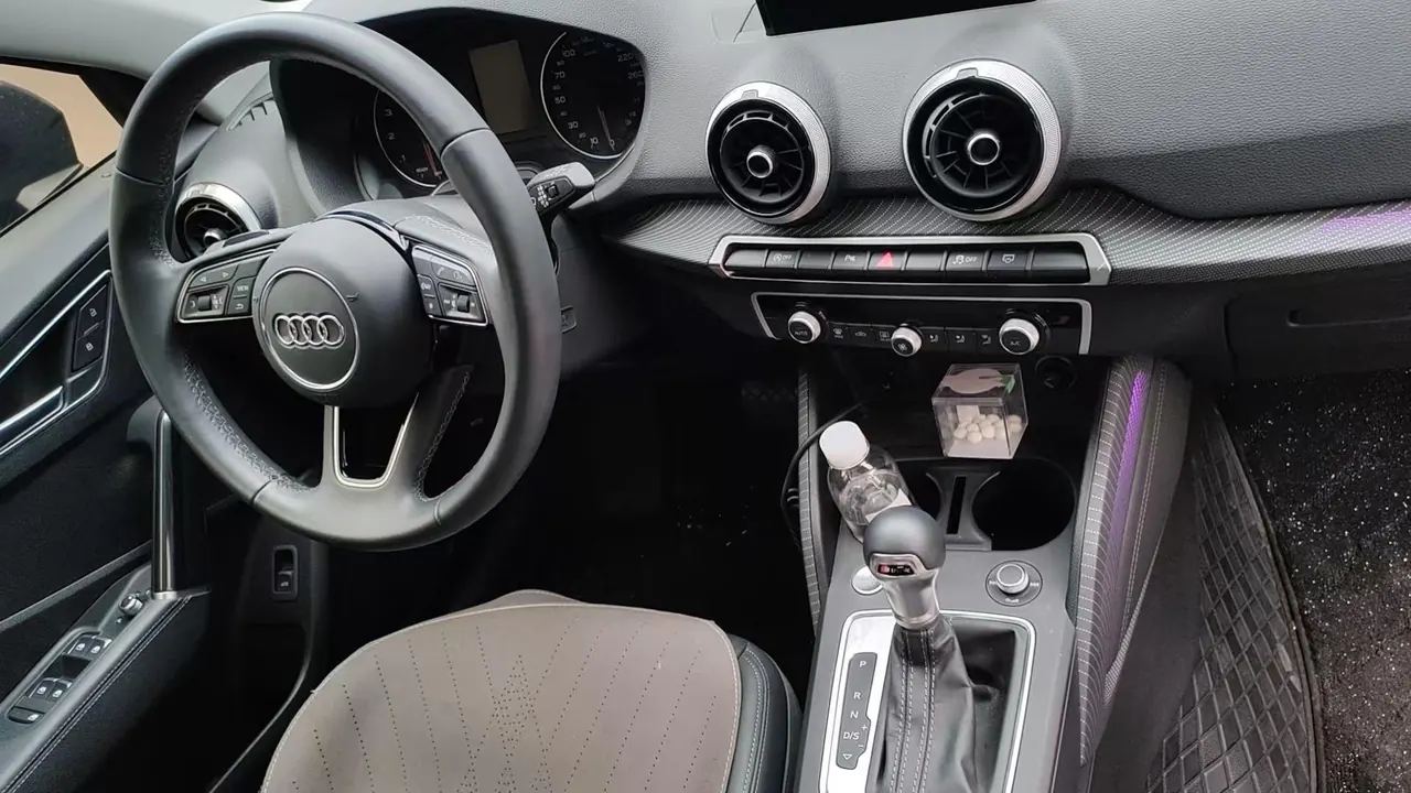 Audi 2022 Q2L 1.4TFSI 35TFSI Fashion Elegant Automatic 4