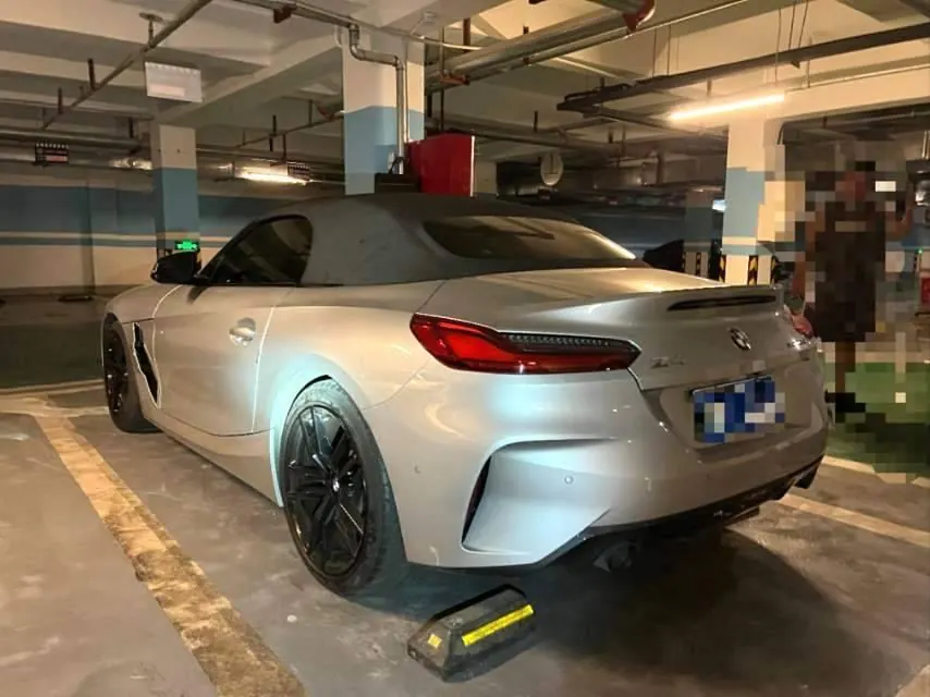 BMW Z4 (Imported) 2022 Z4 sDrive25i 2.0T M Sports Obsidian Night Suit Automatic Gear 5