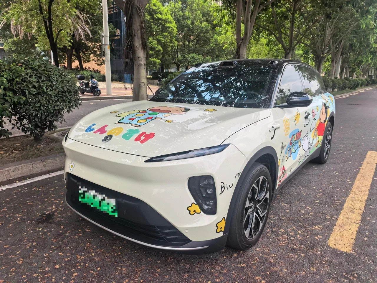 Open image lightbox: NIO 2023 ES8 75kWh Executive Edition Automatic Gear