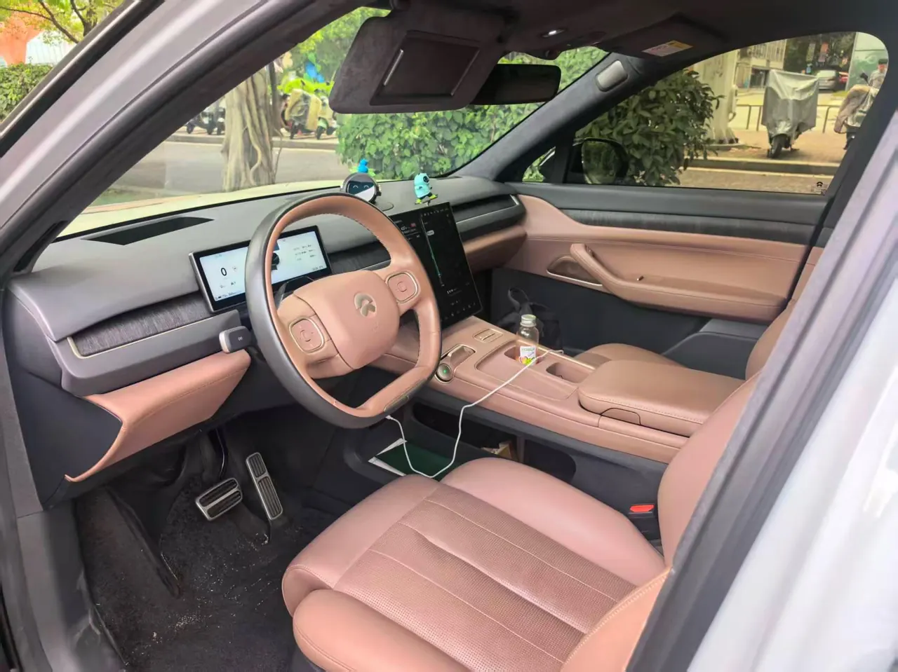 NIO 2023 ES8 75kWh Executive Edition Automatic Gear 4