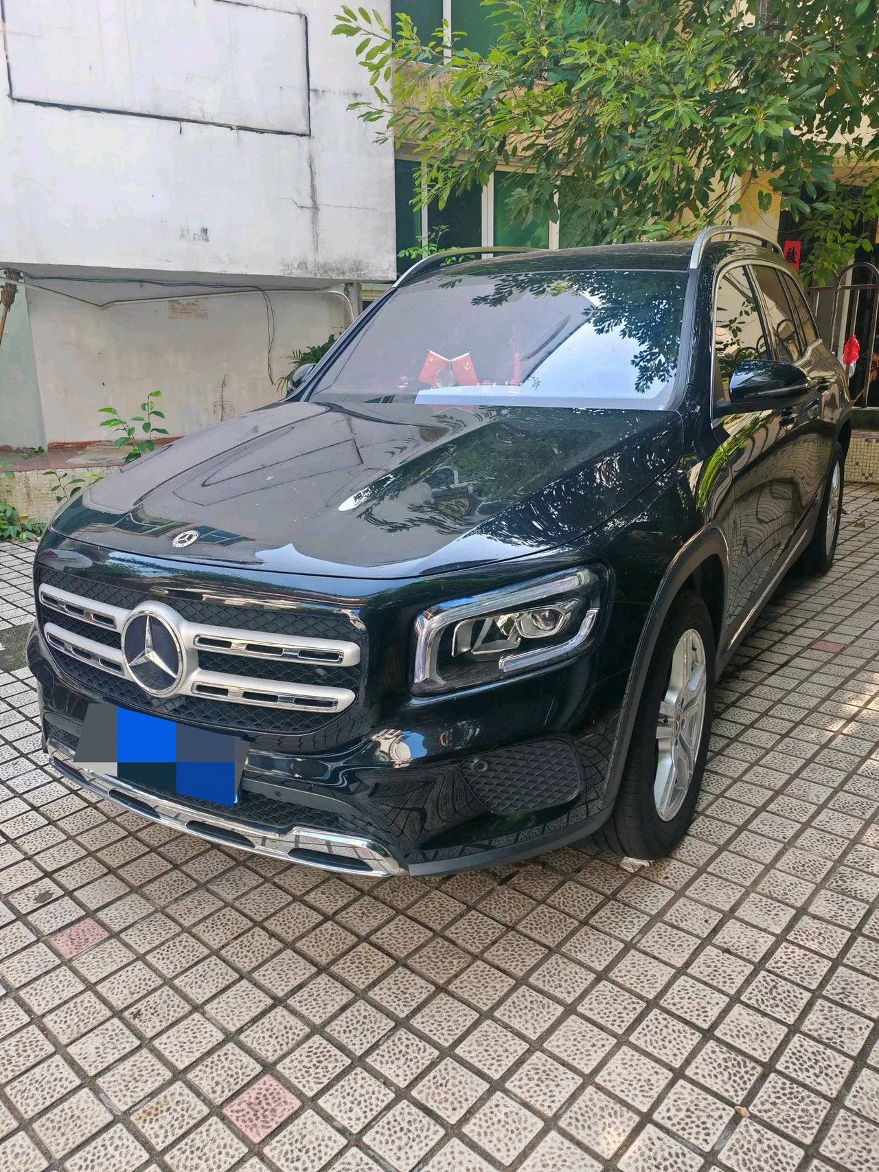Open image lightbox: Mercedes Benz 2023 GLB 200 1.3T Dynamic Automatic