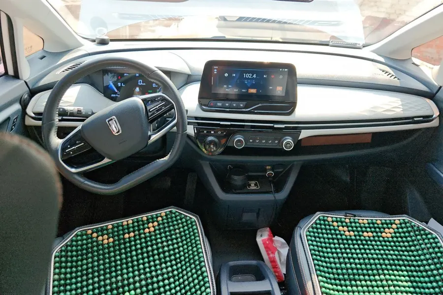 Bestune 2023 NAT PRO Comfortable Travel and Longer Change Edition 401km Automatic Gear 4