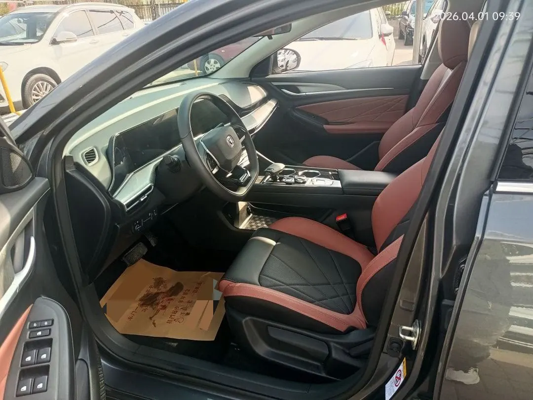 ChangAn 2022 Yidong PLUS 1.4TGDI Blue Whale NE Honorable Automatic Gear 5