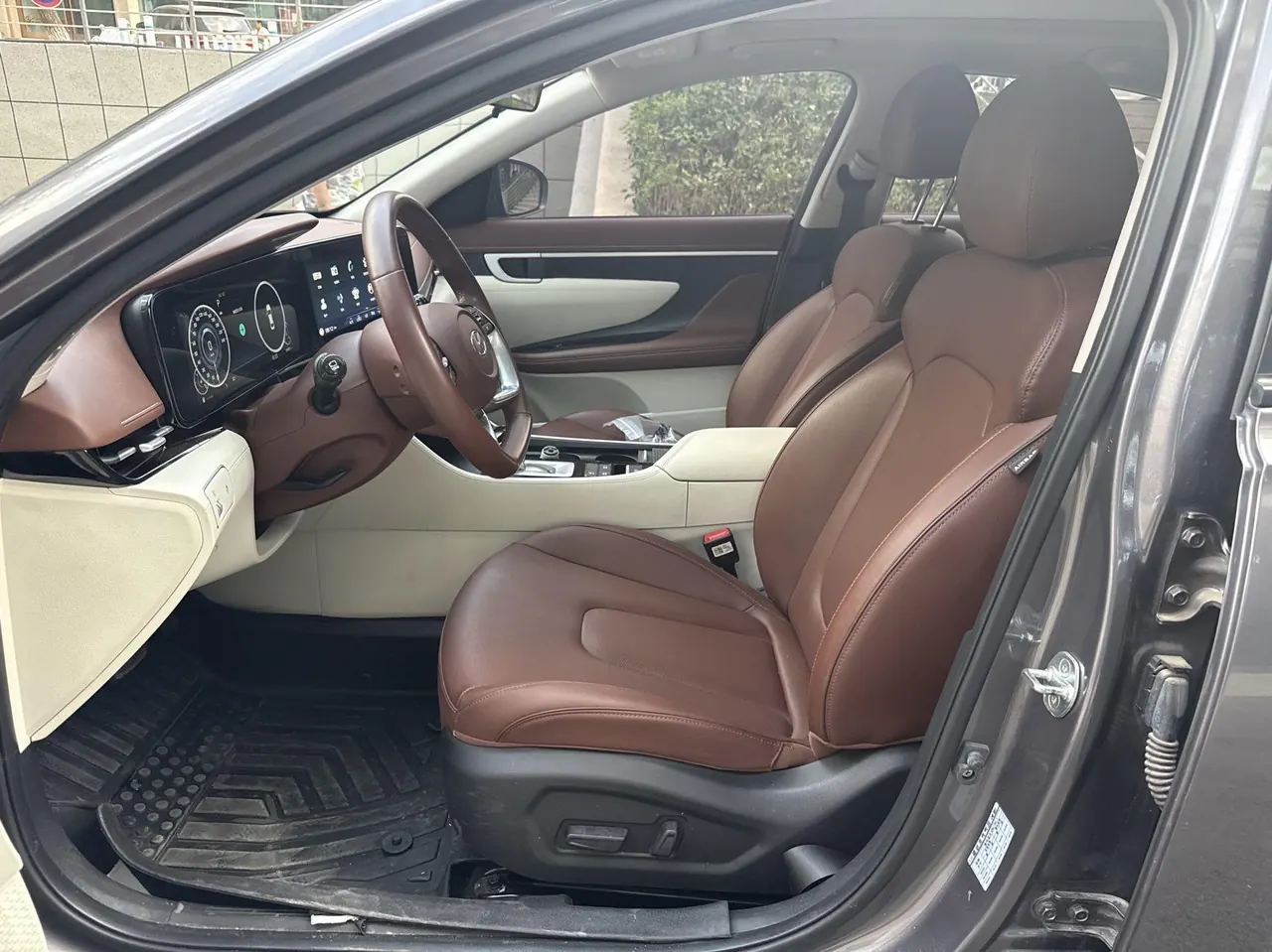 Hyundai 2021 Name Figure 1.8 Stepless LUX Premium Edition Automatic Gear 7