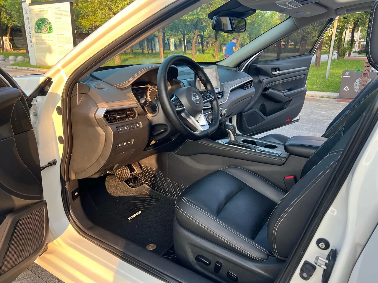 Nissan 2021 Teana 2.0 Stepless XL Upper AD1 Smart Navigation Edition Automatic Gear 4