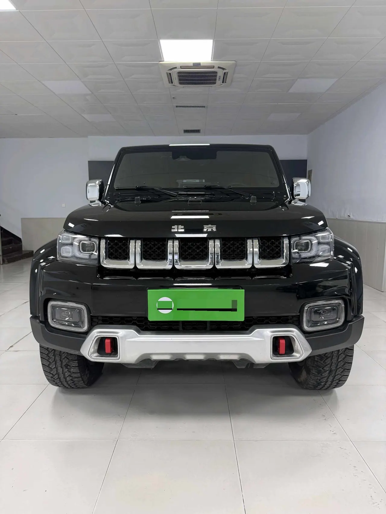 Beijing 2023 BJ40 2.0T 4-wheel drive city hunter version chivalrous automatic gear 2