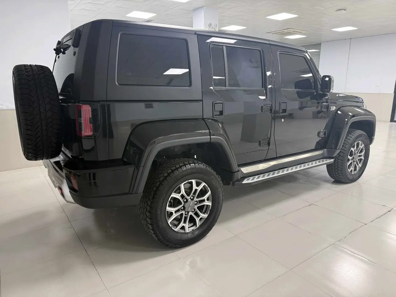 Beijing 2023 BJ40 2.0T 4-wheel drive city hunter version chivalrous automatic gear 4