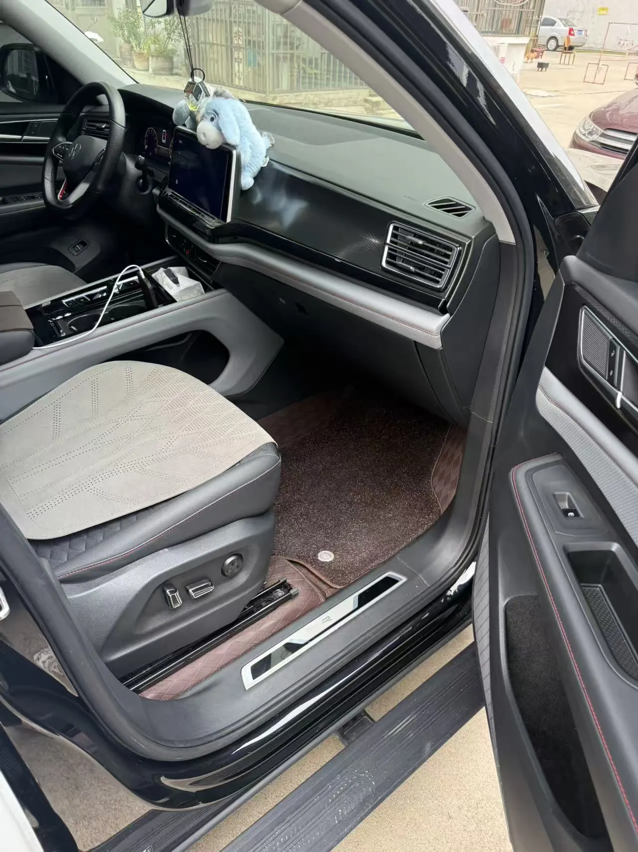 Volkswagen 2023 Touang 2.0TSI 330TSI Two-Drive Deluxe Edition (Modified) Automatic Gear 6