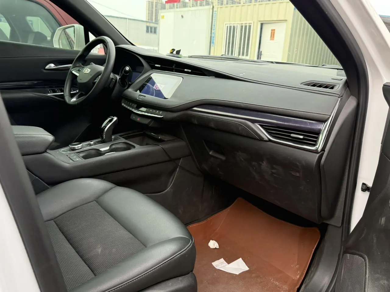 Cadillac 2022 XT4 48V 2.0T 28T Two-Drive Fashion Automatic Gear 5
