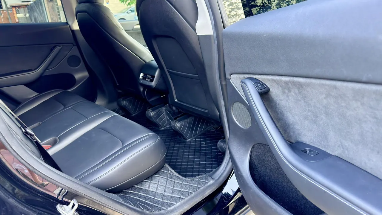 Tesla 2022 Model Y rear-wheel drive version automatic transmission 11
