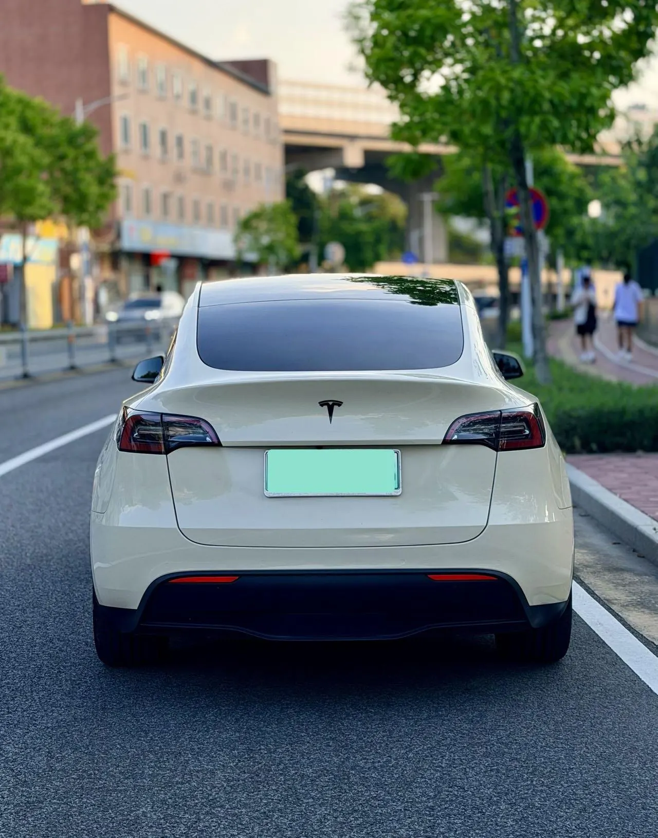 Tesla 2022 Model Y rear-wheel drive version automatic transmission 5