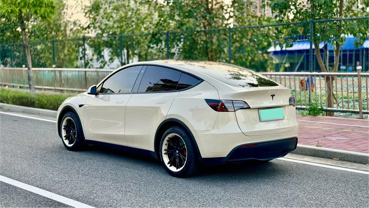 Tesla 2022 Model Y rear-wheel drive version automatic transmission 6