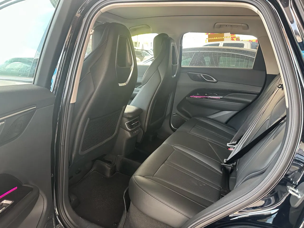 HongQi 2024 HS3 PHEV 1.5T 115km Strong Edition Automatic Gear 4
