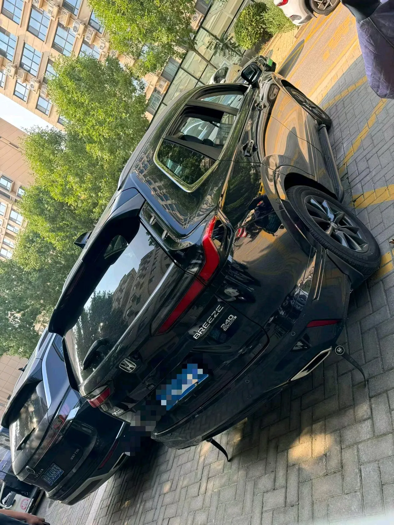 Honda 2023 Hao Ying 1.5T Stepless 240TURBO Two-Drive Distinguished Edition 5-seat Automatic Gear 3