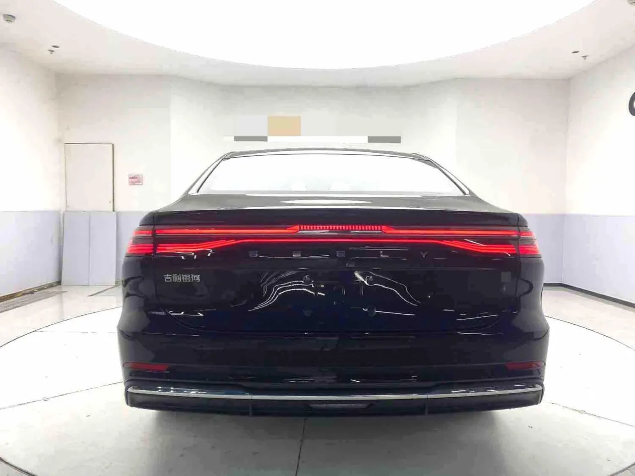 Geely Galaxy 2025 A7 EM-i 1.5 150km Premium Edition Automatic Gear 10
