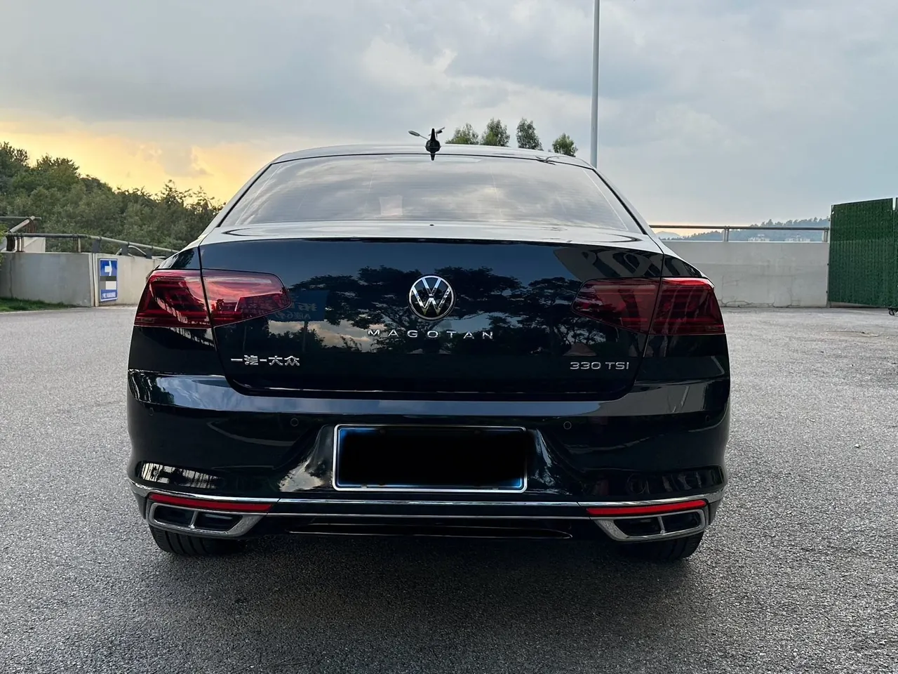 Volkswagen 2023 Magotan 2.0TSI 330TSI 2 million Commemorative Edition Leading Automatic Gear 5
