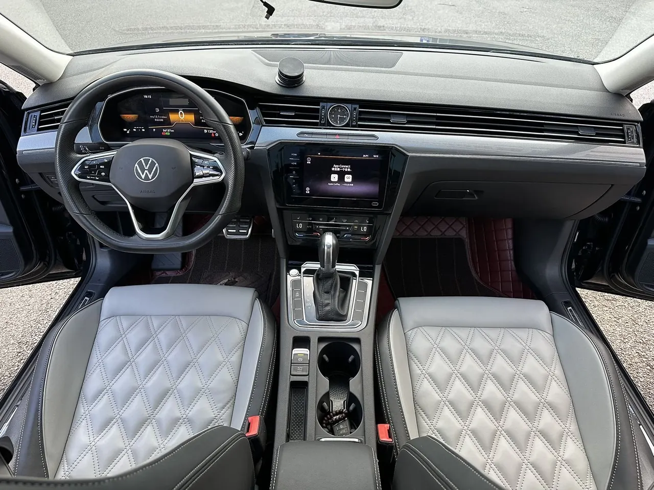 Volkswagen 2023 Magotan 2.0TSI 330TSI 2 million Commemorative Edition Leading Automatic Gear 8