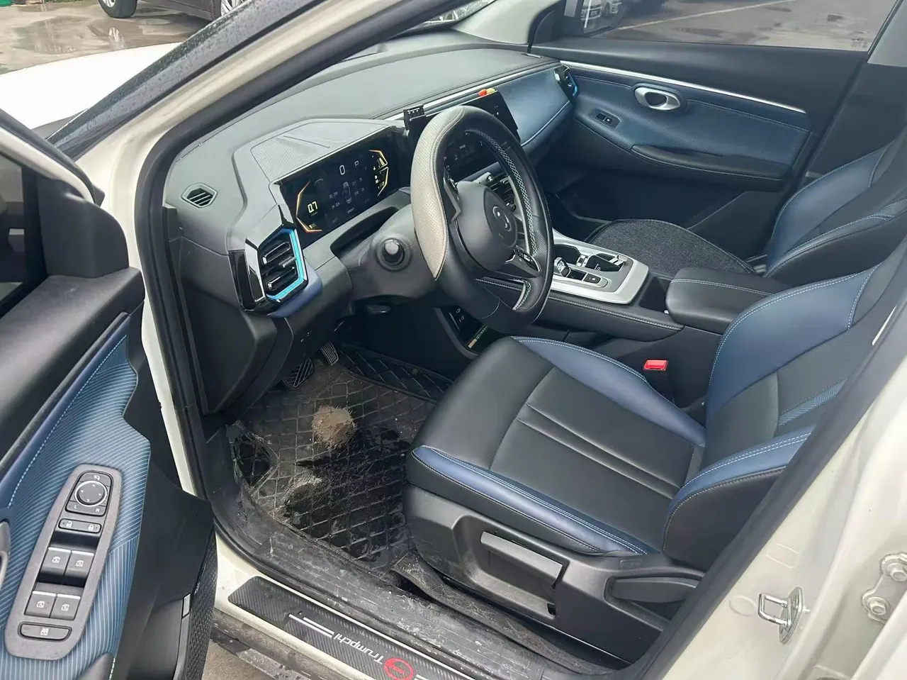 Chuanqi 2023 GS3 Speed 1.5T 270T Auto Gear 2