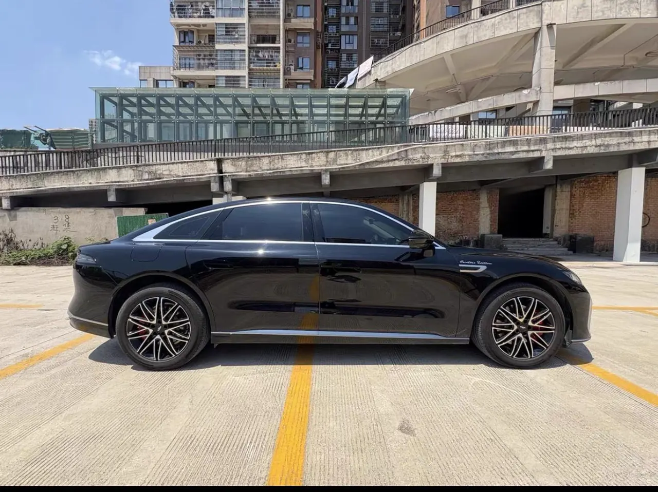 Chery 2025 Fengyun A9L 1.5T 260 Long Endurance Premium Edition Automatic Gear 3