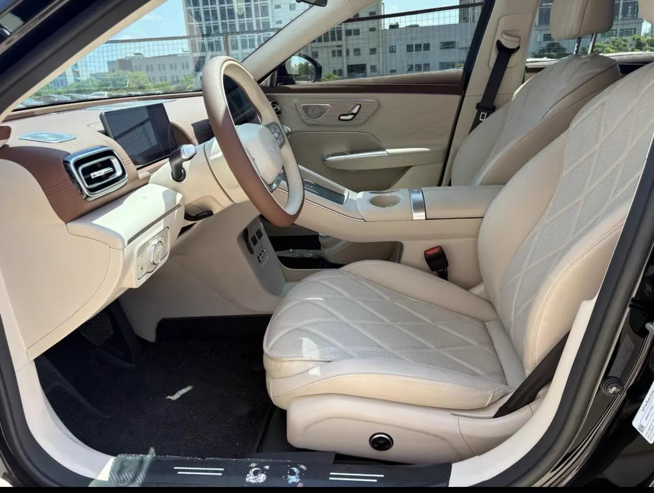 Chery 2025 Fengyun A9L 1.5T 260 Long Endurance Premium Edition Automatic Gear 5