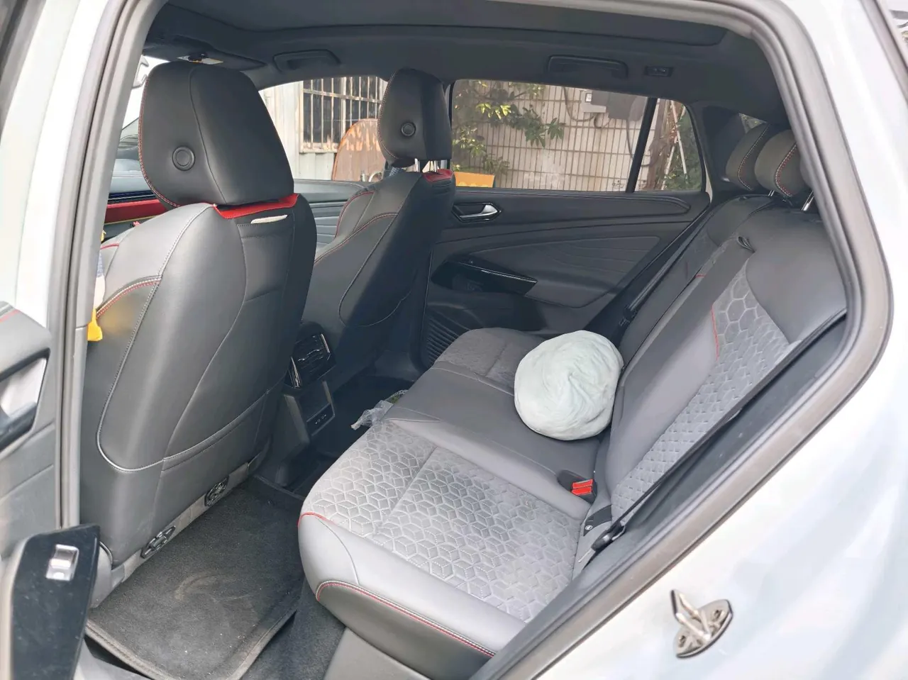 Volkswagen 2021 ID. 4 X Pro Extremely Intelligent Long Endurance Edition Automatic Transmission 4