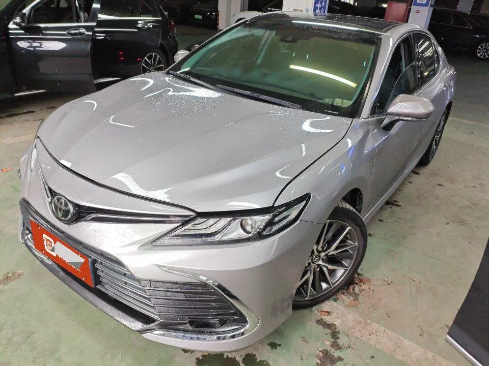 Open image lightbox: Toyota 2021 Camry 2.5G Deluxe Edition Automatic Gear