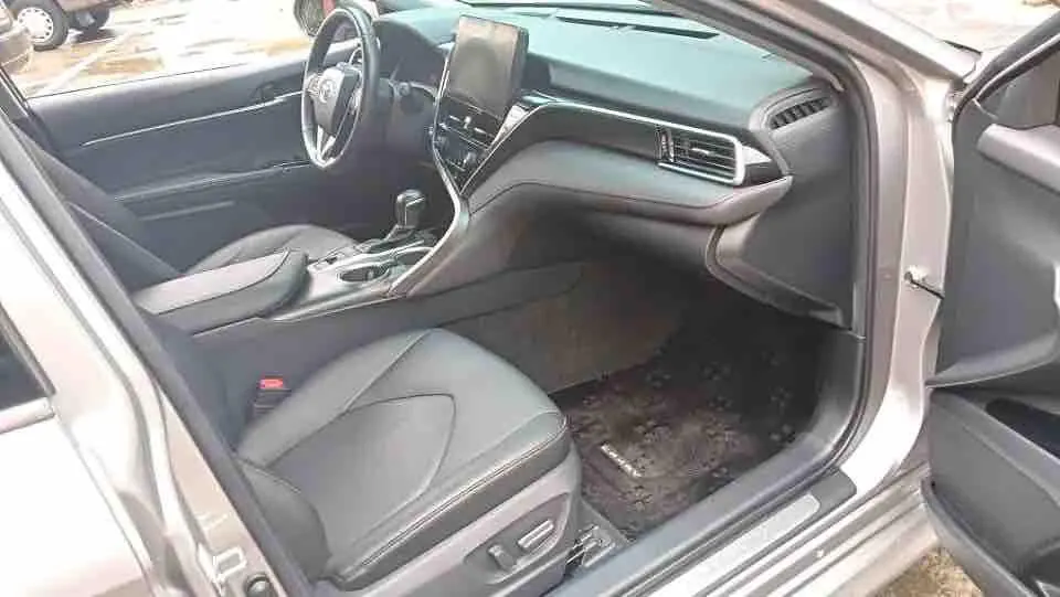 Toyota 2021 Camry 2.5G Deluxe Edition Automatic Gear 7