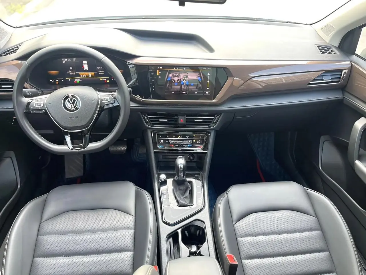 Volkswagen 2022 Tuyue 2.0TSI 330TSI Four-wheel Drive Deluxe Automatic Gear 5