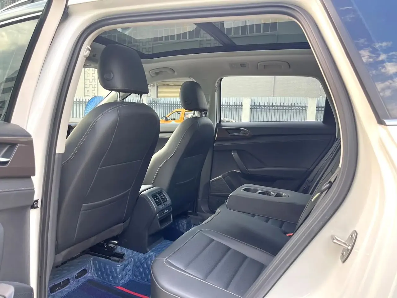 Volkswagen 2022 Tuyue 2.0TSI 330TSI Four-wheel Drive Deluxe Automatic Gear 6