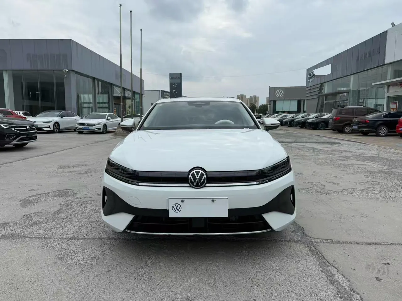 Volkswagen 2026 Sagittarius L 1.5TSI 300TSI Elite Automatic 2