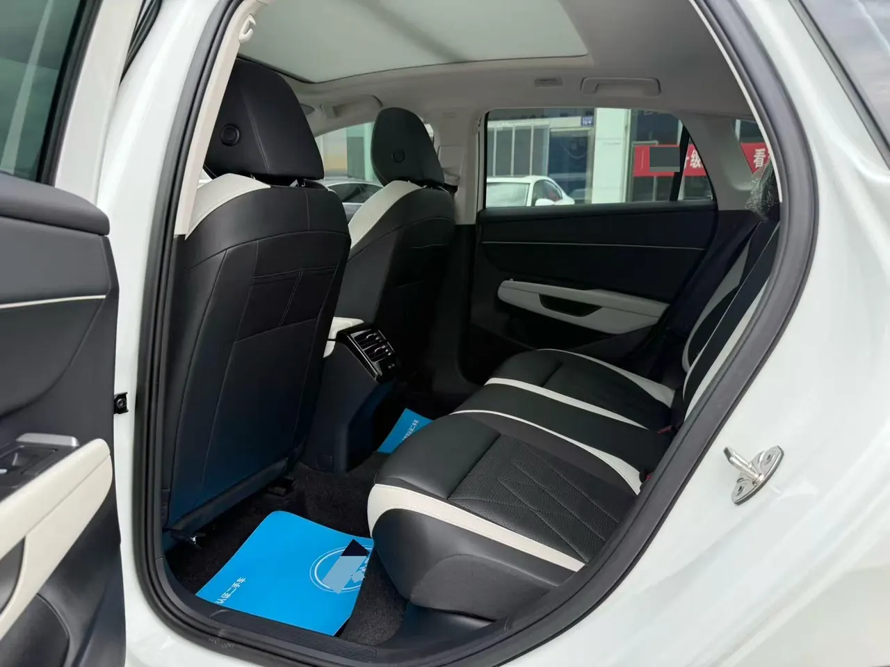 Volkswagen 2026 Sagittarius L 1.5TSI 300TSI Elite Automatic 9