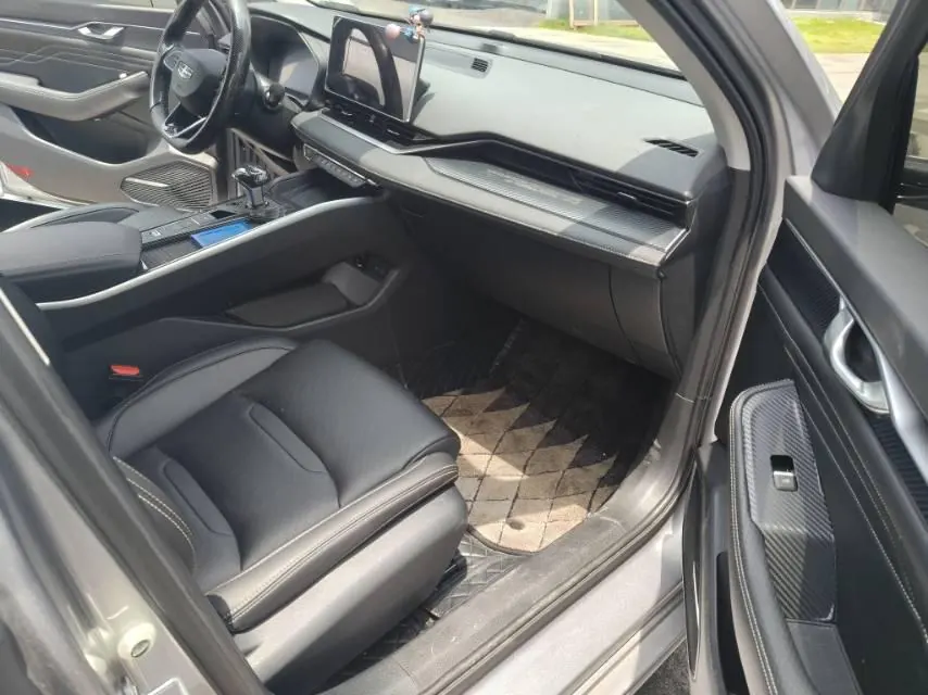 Geely 2021 xingrui 2.0T luxury automatic gear 4