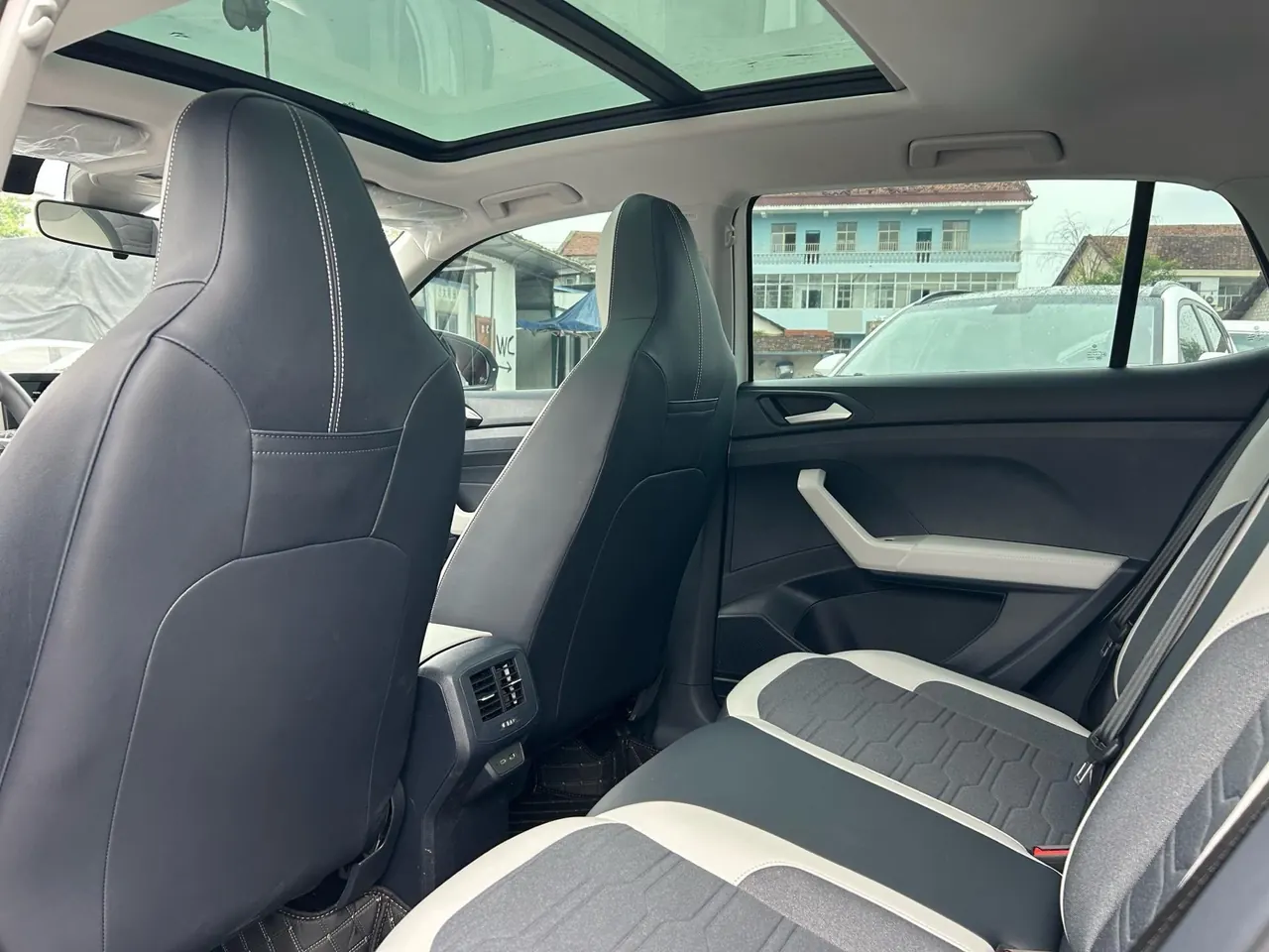 Volkswagen 2026 Tuyue Xinrui 1.5TSI 300TSI Sharp Edition Automatic Gear 8
