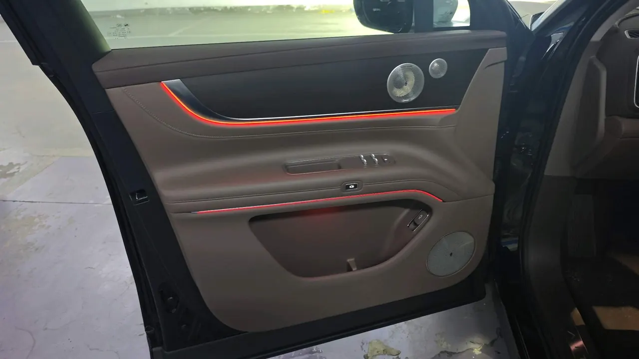 AITO 2025 AITO M9 extended range Max version 52kWh6 seat version automatic gear 5
