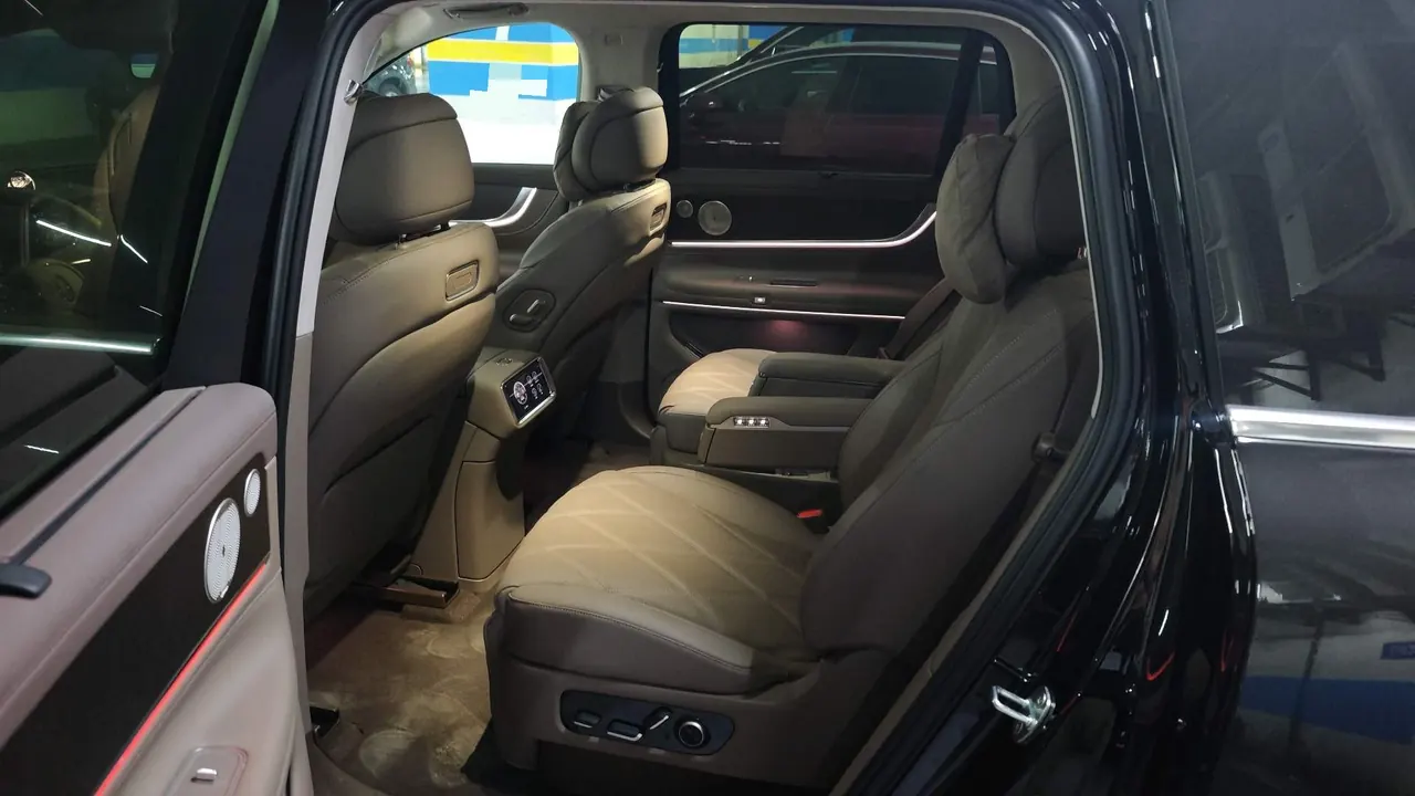 AITO 2025 AITO M9 extended range Max version 52kWh6 seat version automatic gear 7