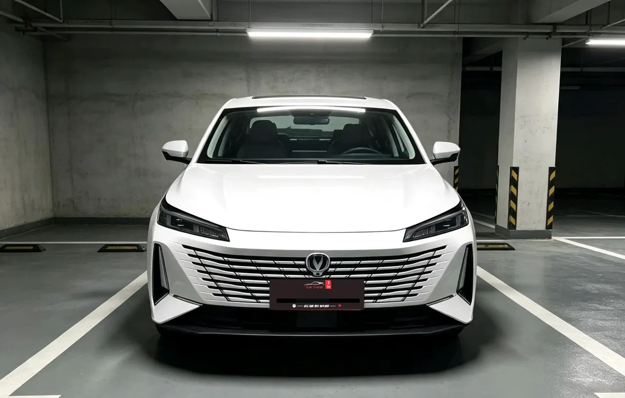 ChangAn 2024 Yidong 1.5TGDI Flagship Automatic Gear 2