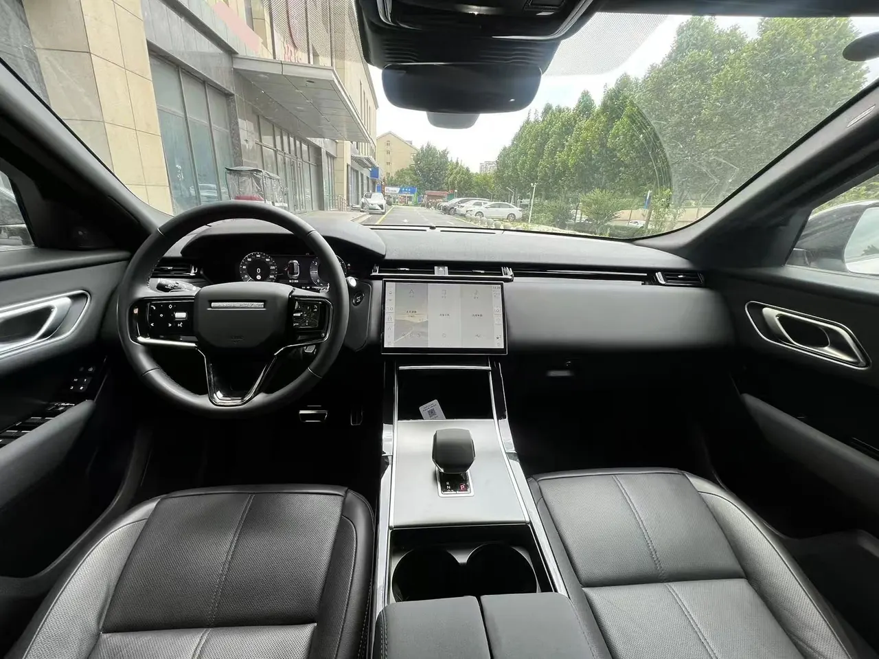 Land Rover Range Rover Star Pulse (Imported) 2024 Range Rover Star Pulse 2.0T Dynamic SE Automatic Gear 7