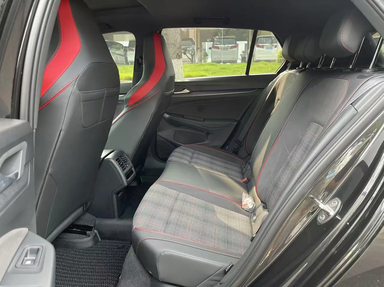Volkswagen 2025 Golf GTI 2.0TSI 380TSI Automatic 5