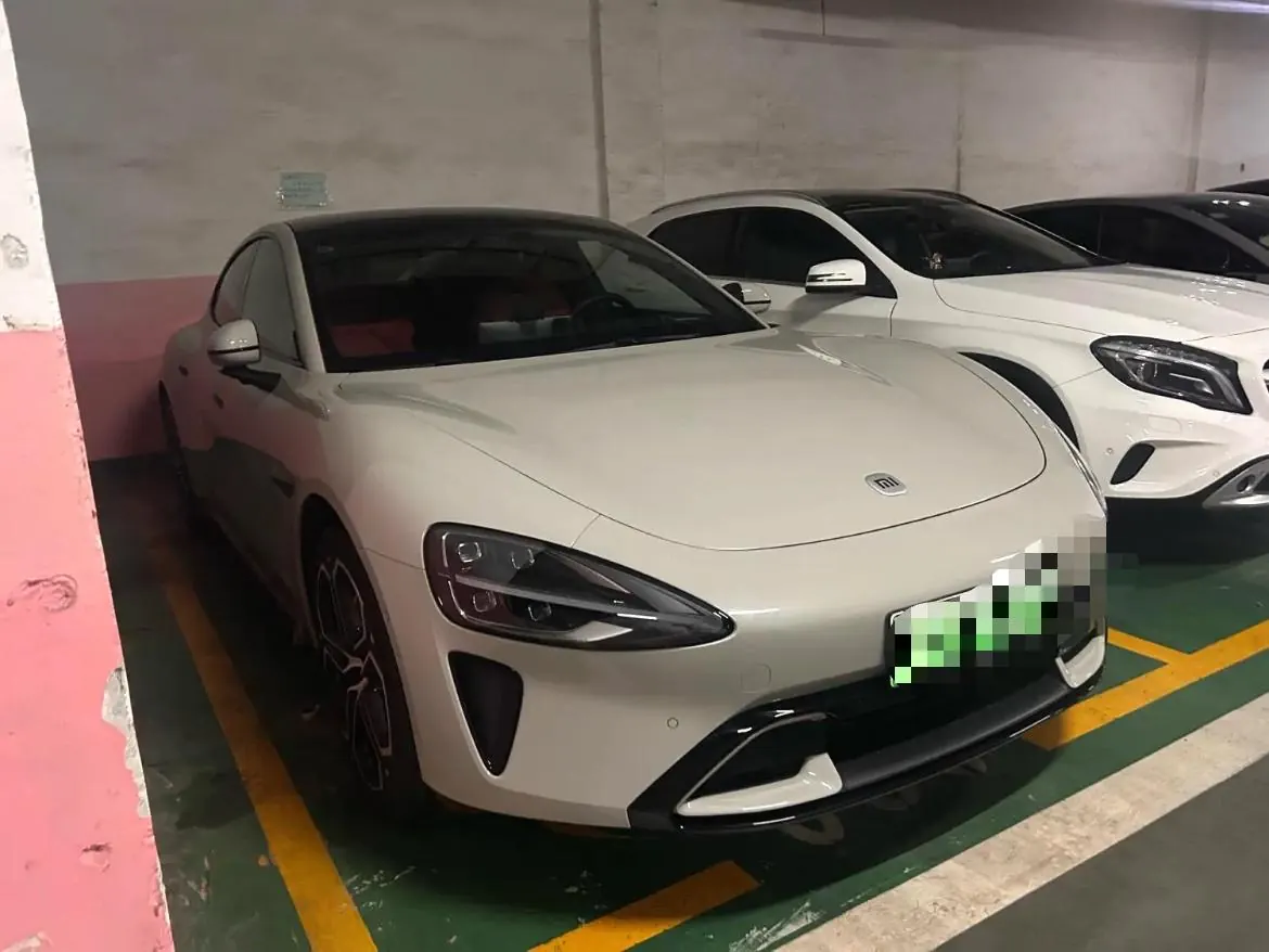 MI 2024 SU 7 700km Rear Drive Standard Founding Edition Automatic Gear 3