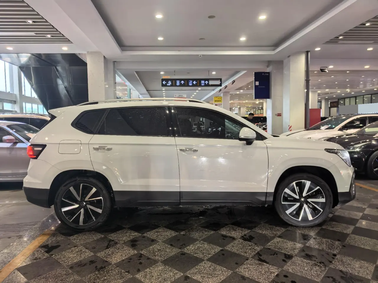 Volkswagen 2024 Tuyue 1.5TSI 300TSI Two-Drive Kyauk Moon Edition Automatic Gear 5