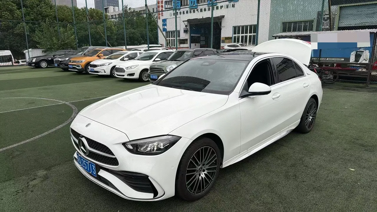 打开图片灯箱:Mercedes Benz Class C 2024 C 260 L 48V 1.5T Sports Edition (Modified 3) Automatic Gear