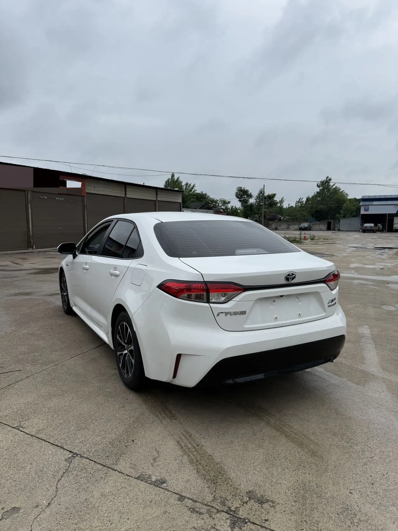 Toyota 2023 Lei Ling Shuangqing 1.8 Stepless Intelligent Electric Hybrid Deluxe Edition Automatic Gear 5