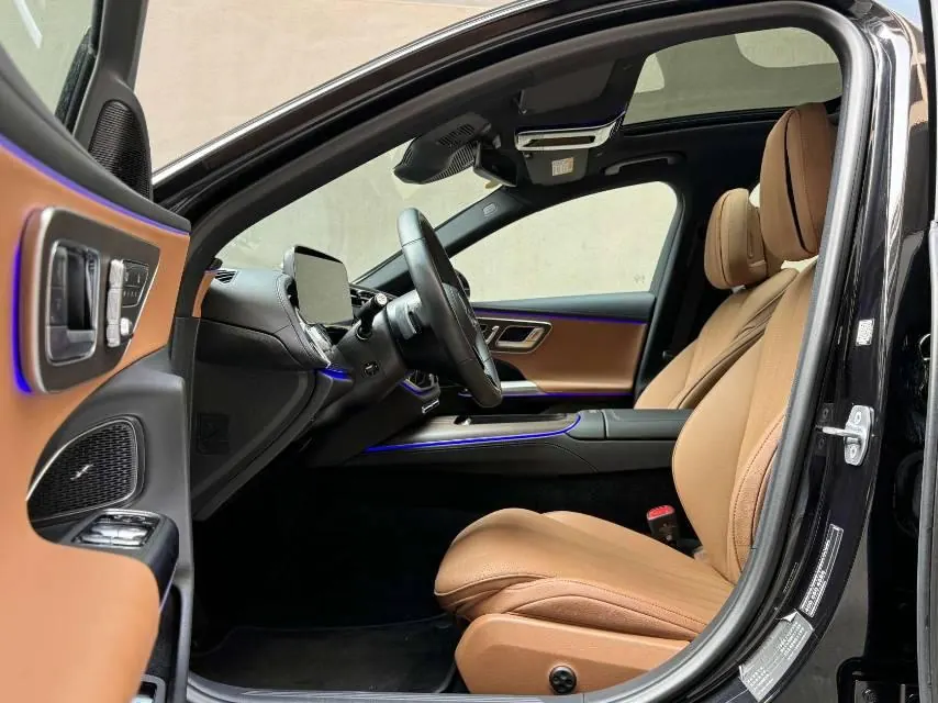 Mercedes Benz Class E New Energy 2024 E 350 e L 2.0T Automatic Gear 4